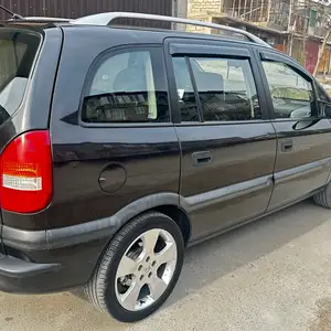 Opel Zafira, 2000