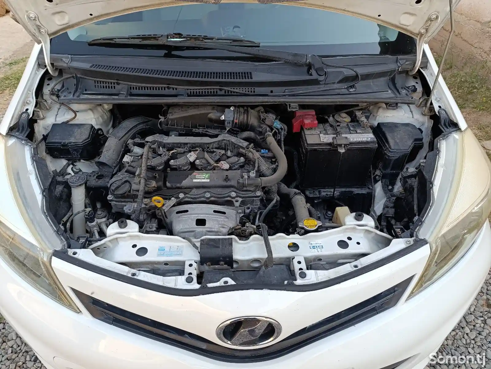 Toyota Vitz, 2012-10