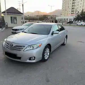 Toyota Camry, 2010