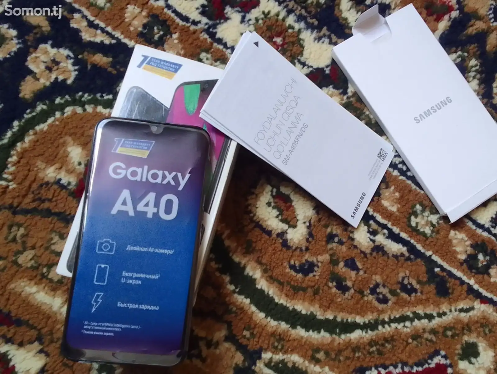 Samsung Galaxy A40-4