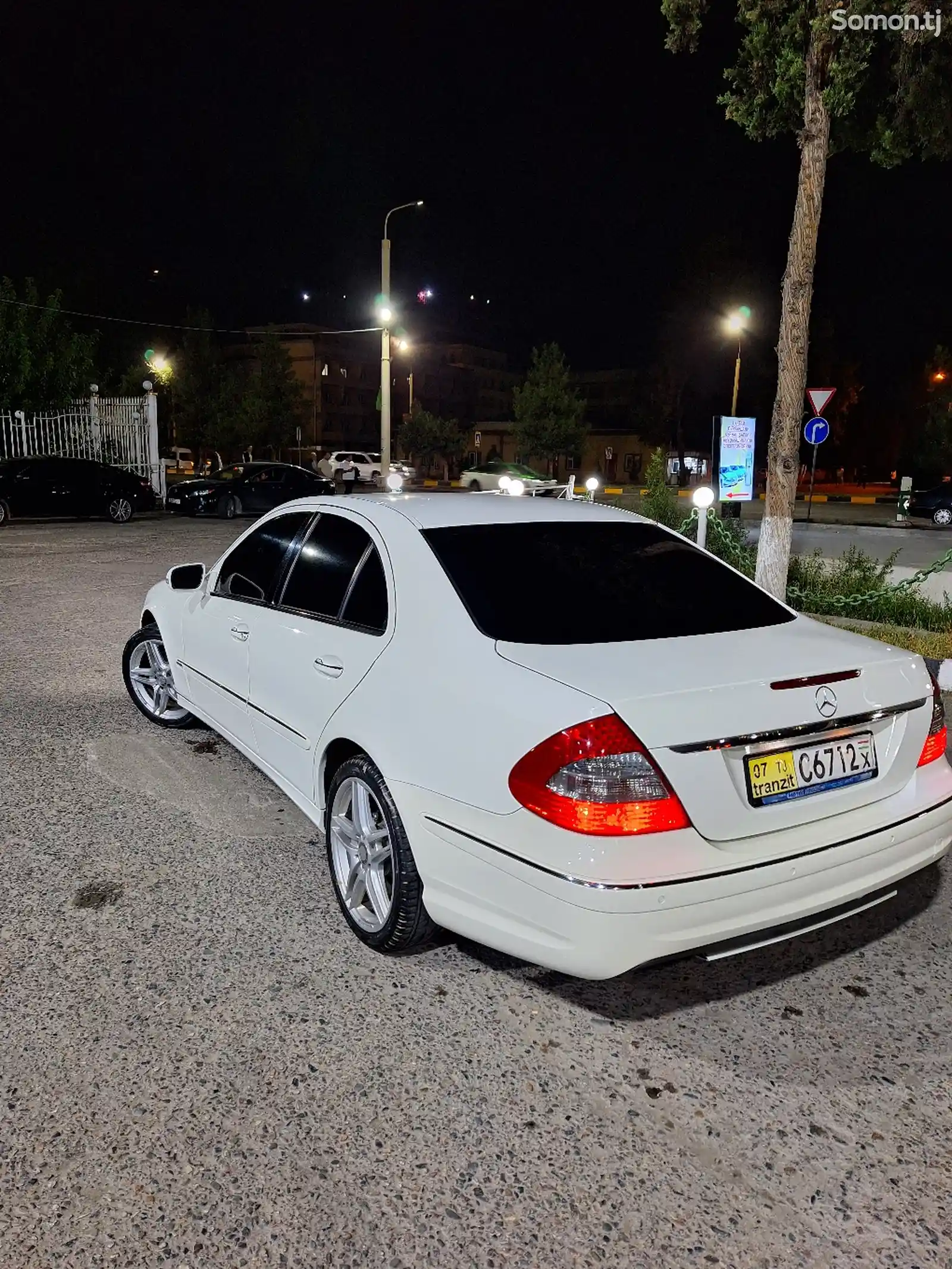 Mercedes-Benz E class, 2007-6