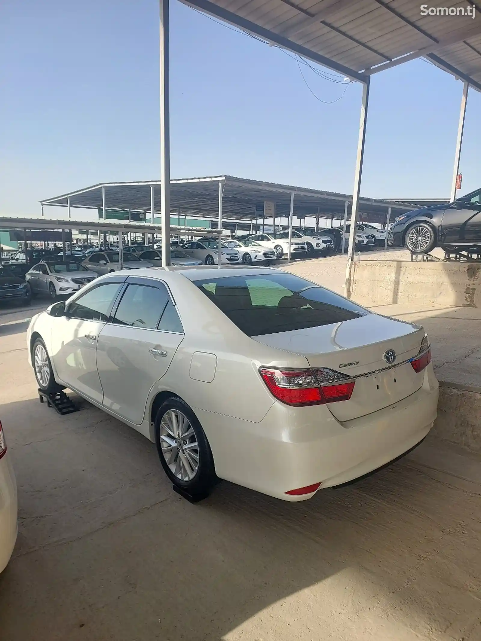 Toyota Camry, 2015-5