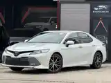 Toyota Camry, 2017-4