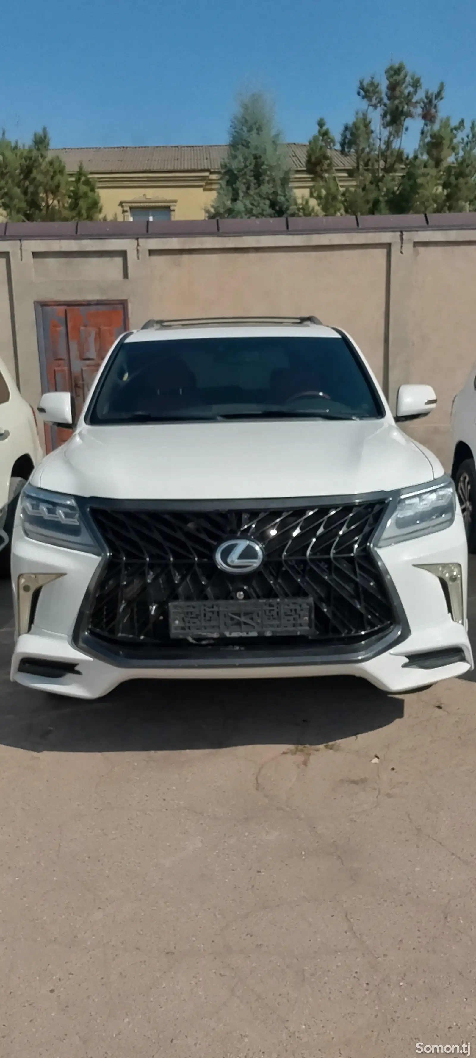 Lexus LX series, 2008-1