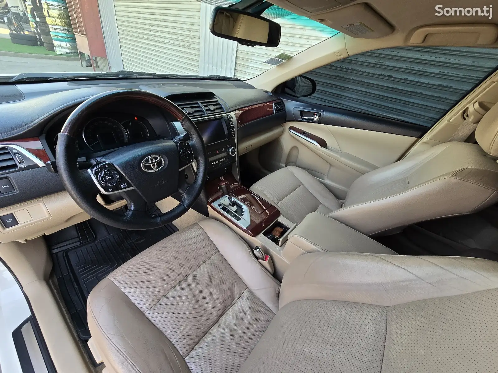 Toyota Camry, 2013-9