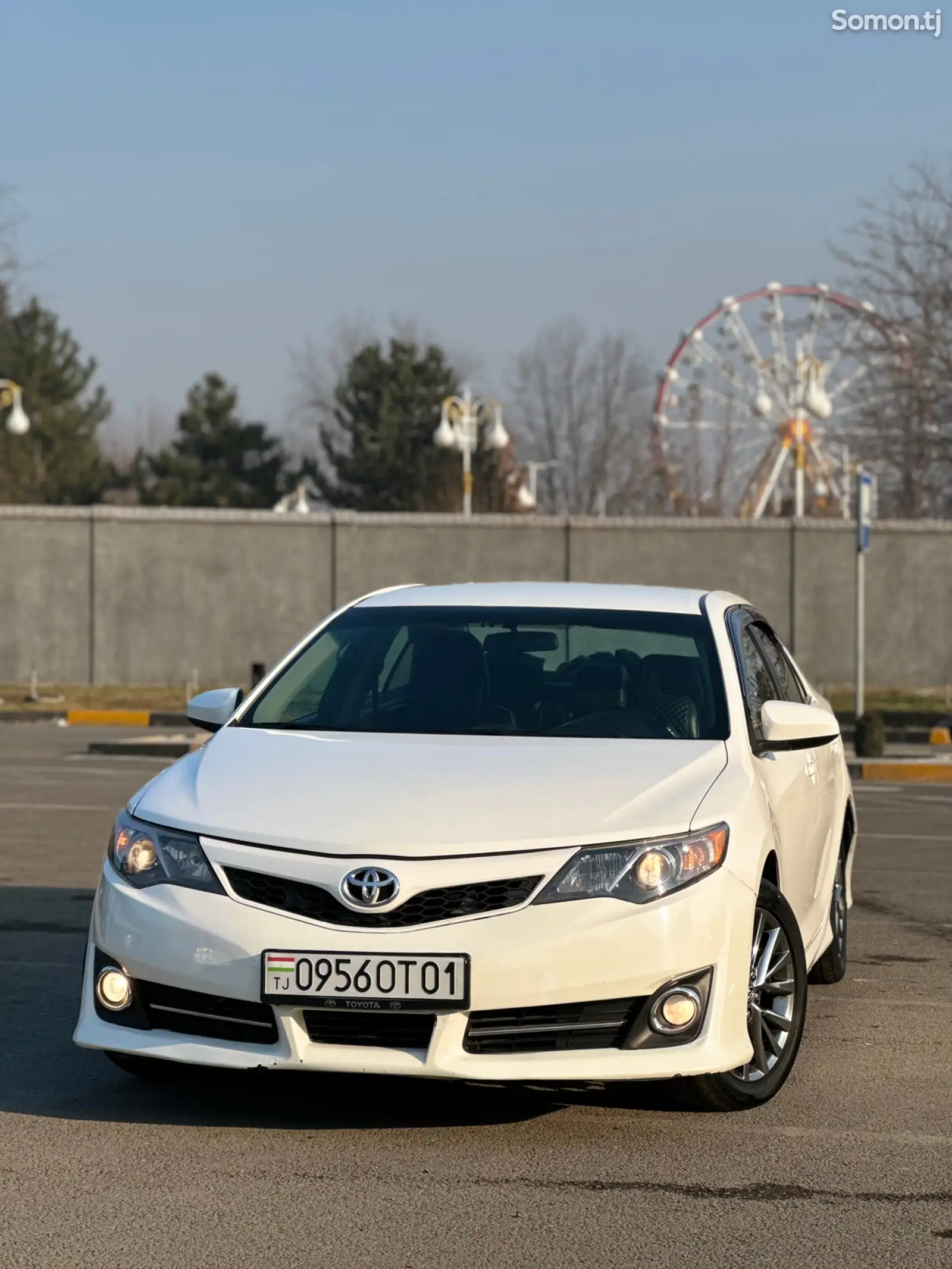 Toyota Camry, 2013-1