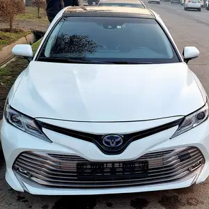 Toyota Camry, 2017