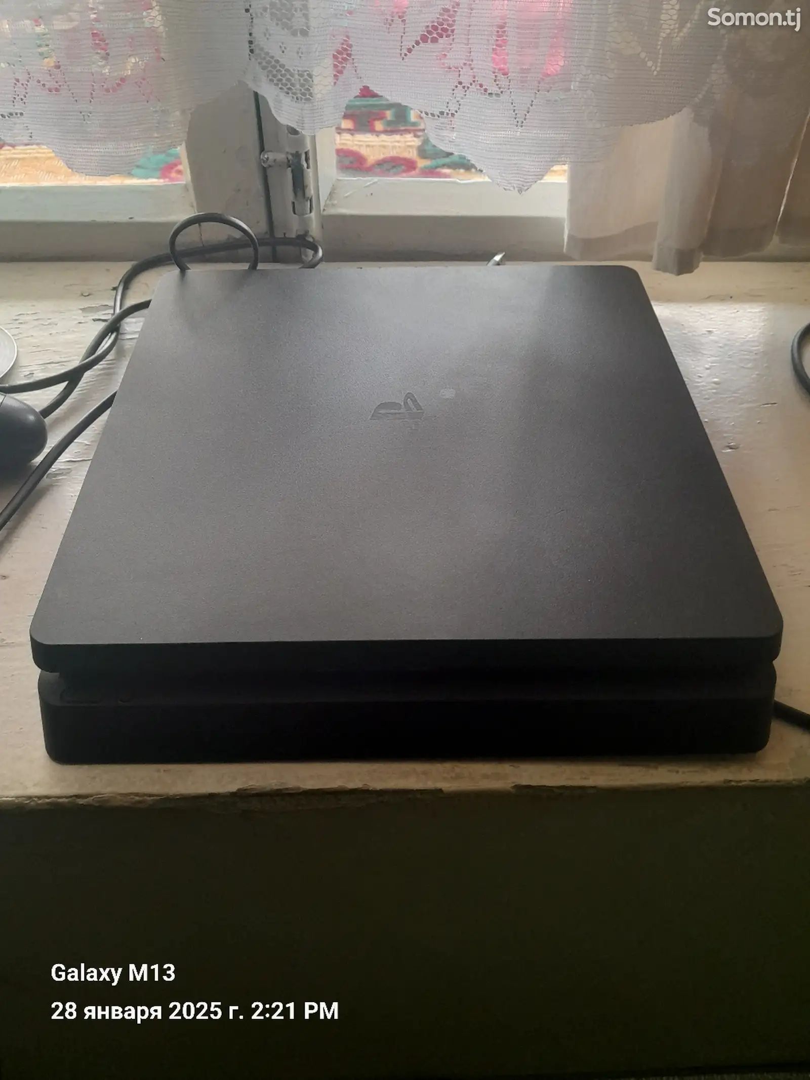 Игровая приставка Sony Playstation 4 slim-1