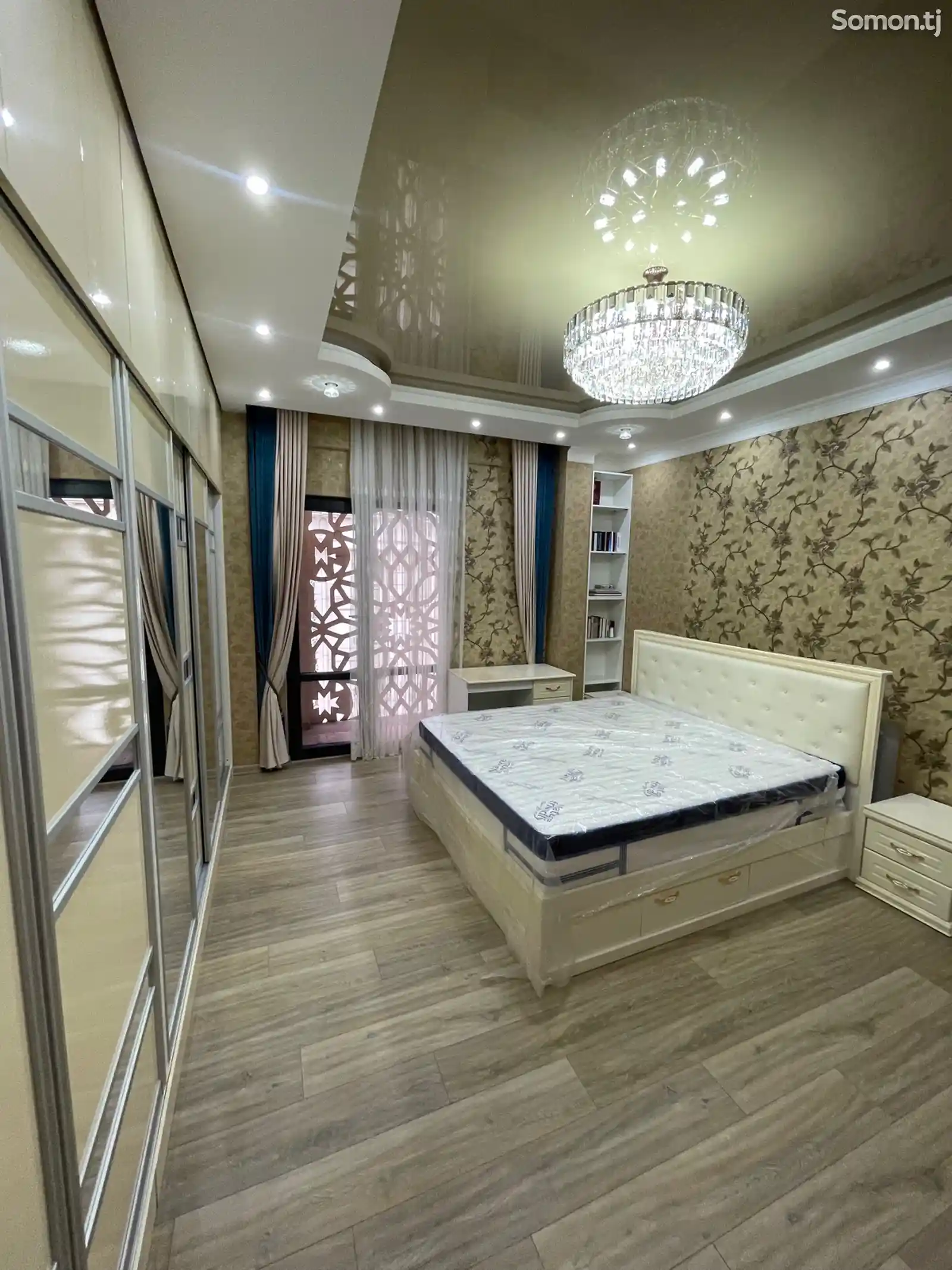 3-комн. квартира, 14 этаж, 120м², Путовский-4