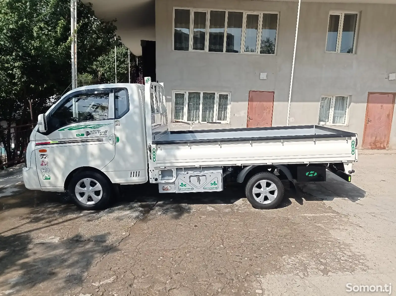 Бортовой автомобиль Hyundai Porter 2, 2015-5