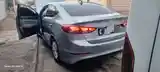 Hyundai Elantra, 2017-4