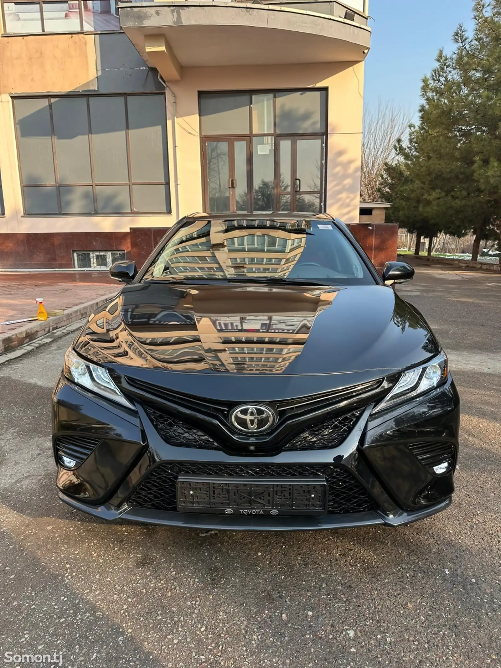 Toyota Camry, 2019-1