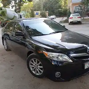 Toyota Camry, 2010