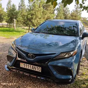 Toyota Camry, 2023