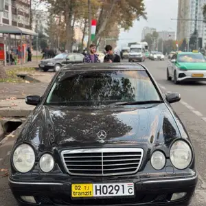 Mercedes-Benz E class, 2001