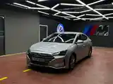 Hyundai Elantra, 2019-4