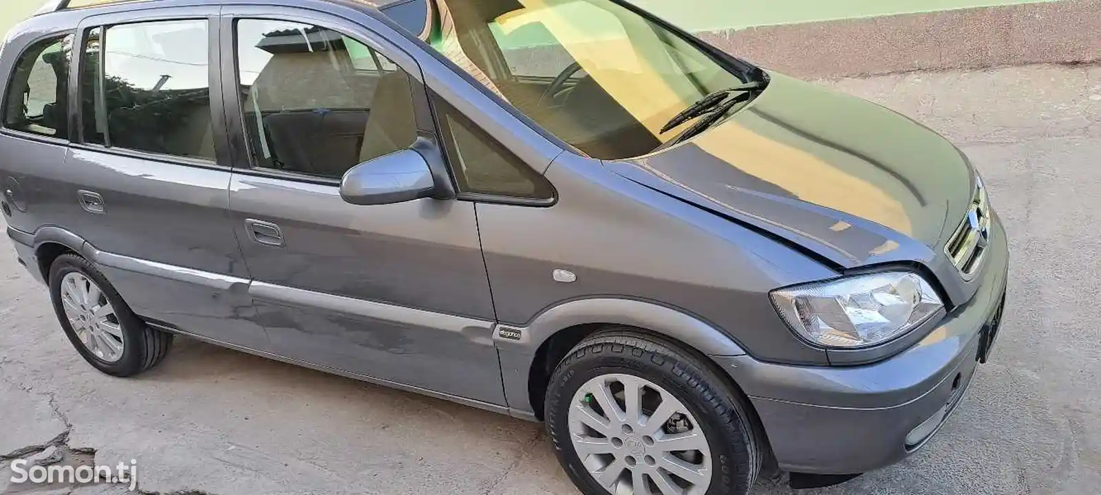 Opel Zafira, 2004-2