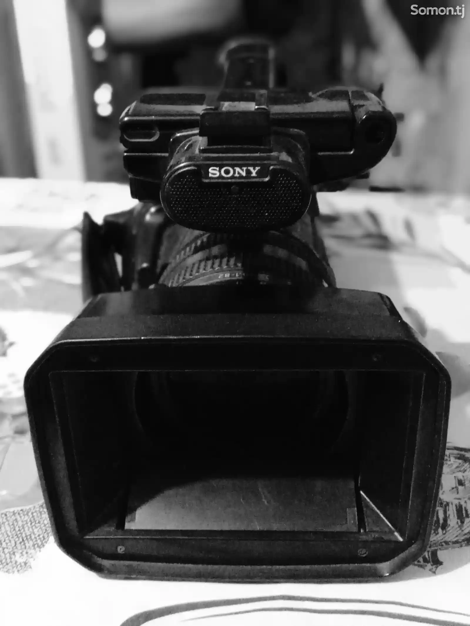 Видеокамера Sony 220-2