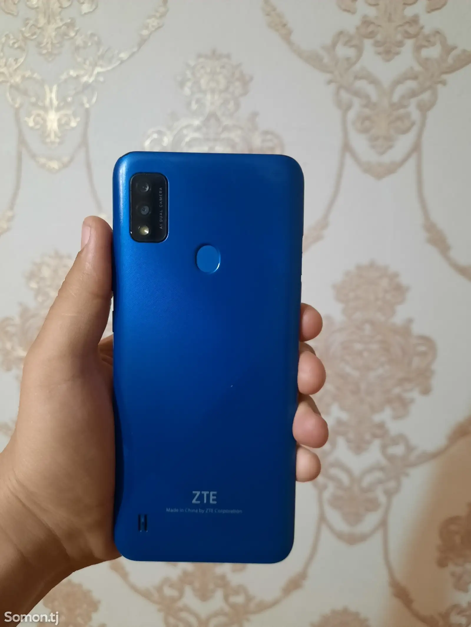 Телефон ZTE-1