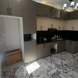 2-комн. квартира, 15 этаж, 71м², Фирдавси