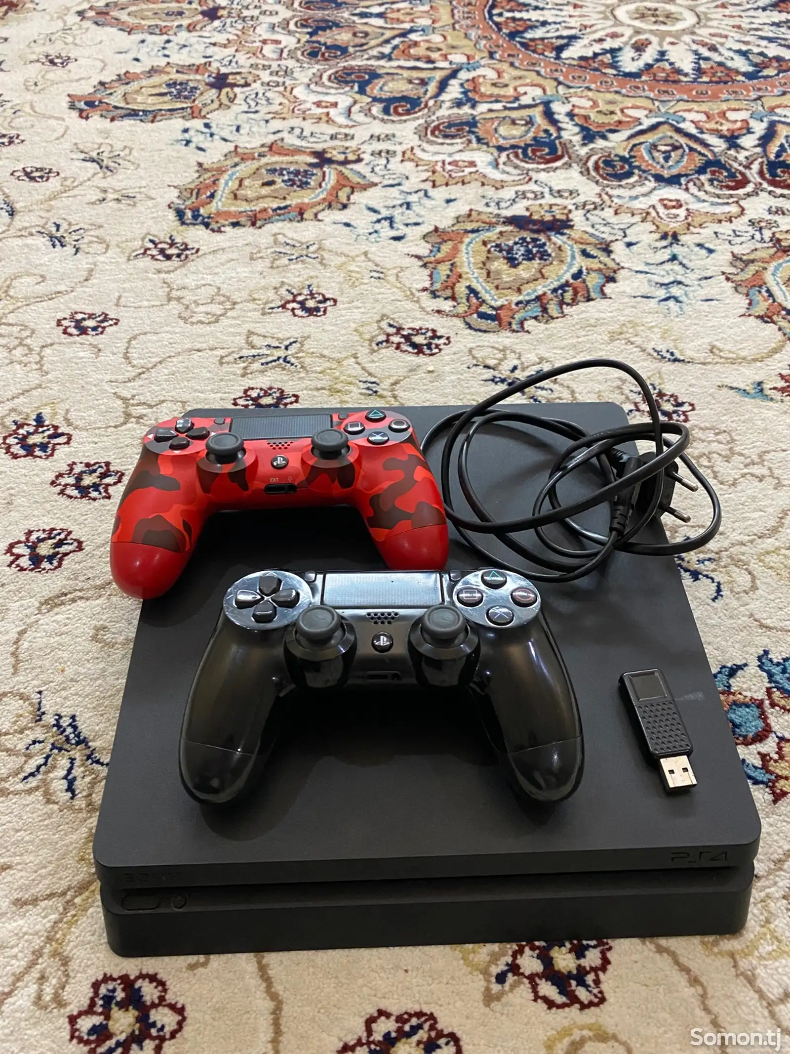 Игровая приставка Sony PlayStation 4 slim 1TB-1