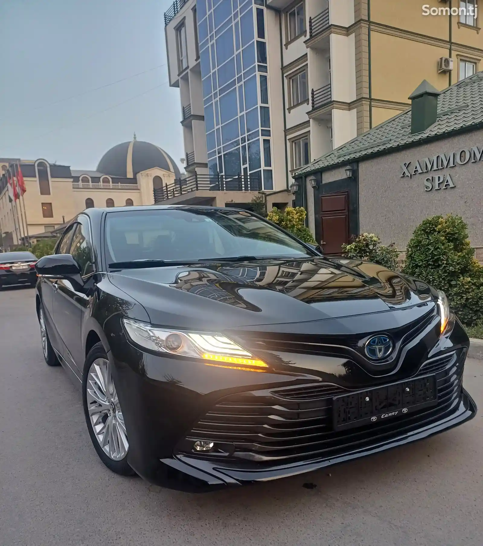 Toyota Camry, 2018-1