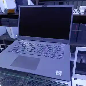 Сенсорный ноутбук Dell Latitude 3410 Core i5-10310U / 8GB / 256GB SSD