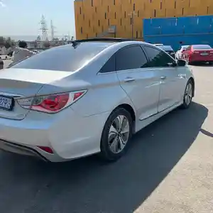 Hyundai Sonata, 2014