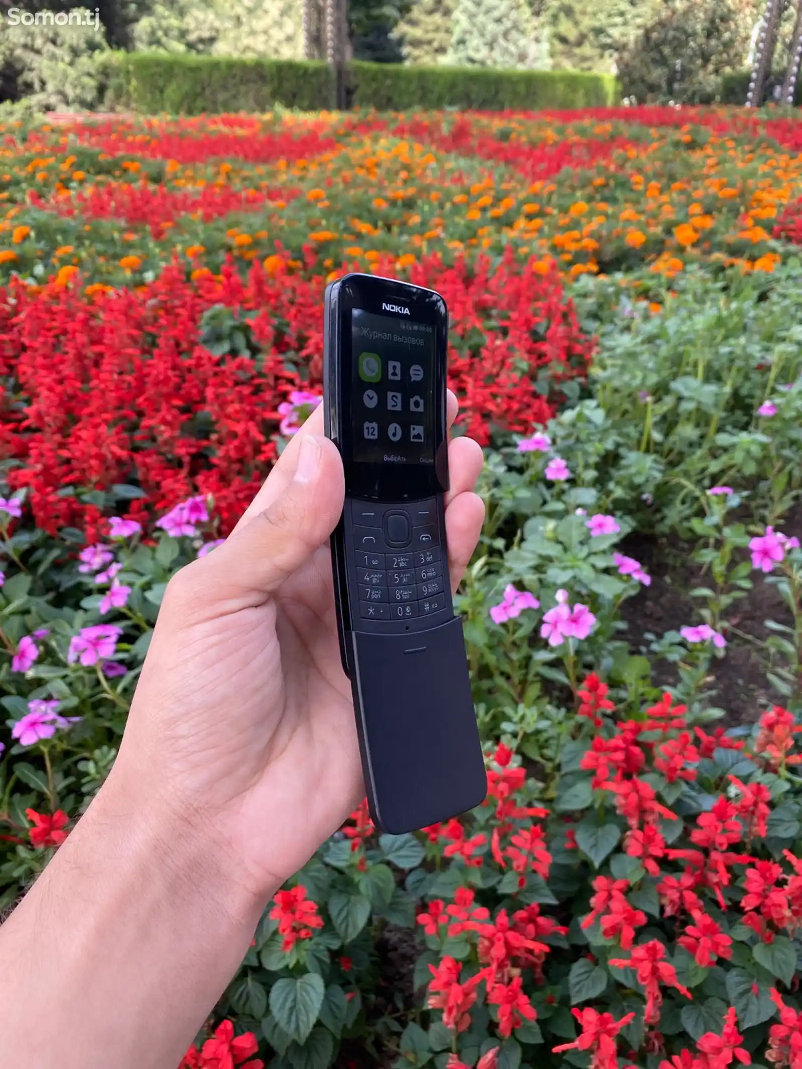 Nokia 8110 Banana-12