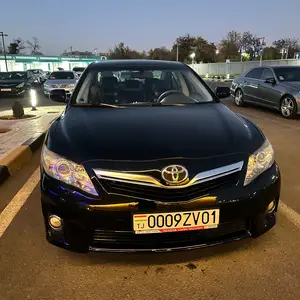 Toyota Camry, 2011