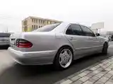 Mercedes-Benz E class, 2002-3