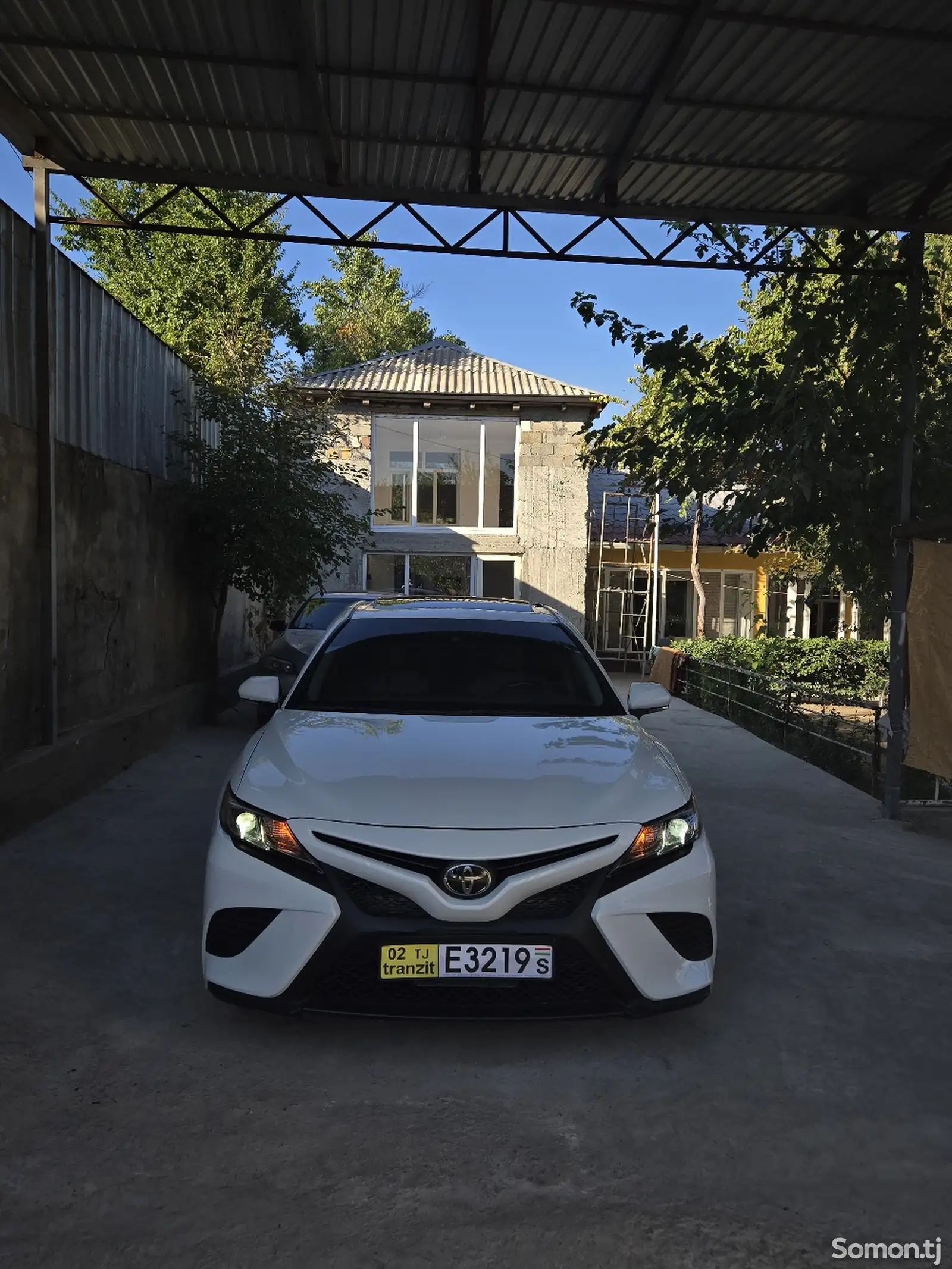 Toyota Camry, 2018-1