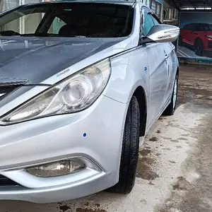 Hyundai Sonata, 2012