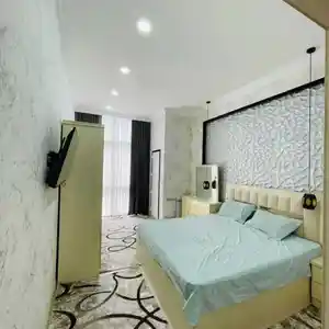 2-комн. квартира, 16 этаж, 70м², Дом печати