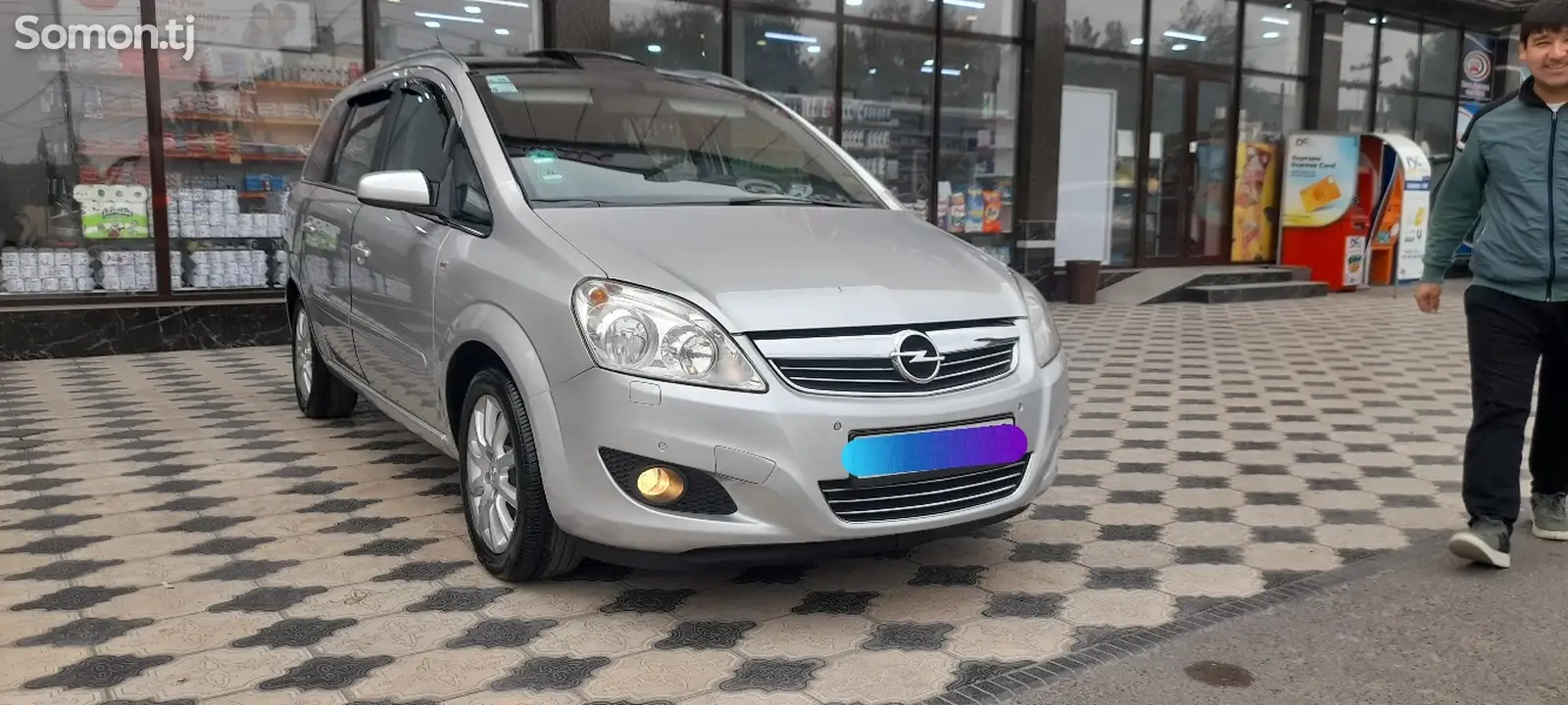 Opel Zafira, 2009-1