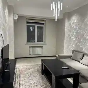 2-комн. квартира, 11 этаж, 60м², Дом печати