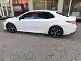 Toyota Camry, 2018-5