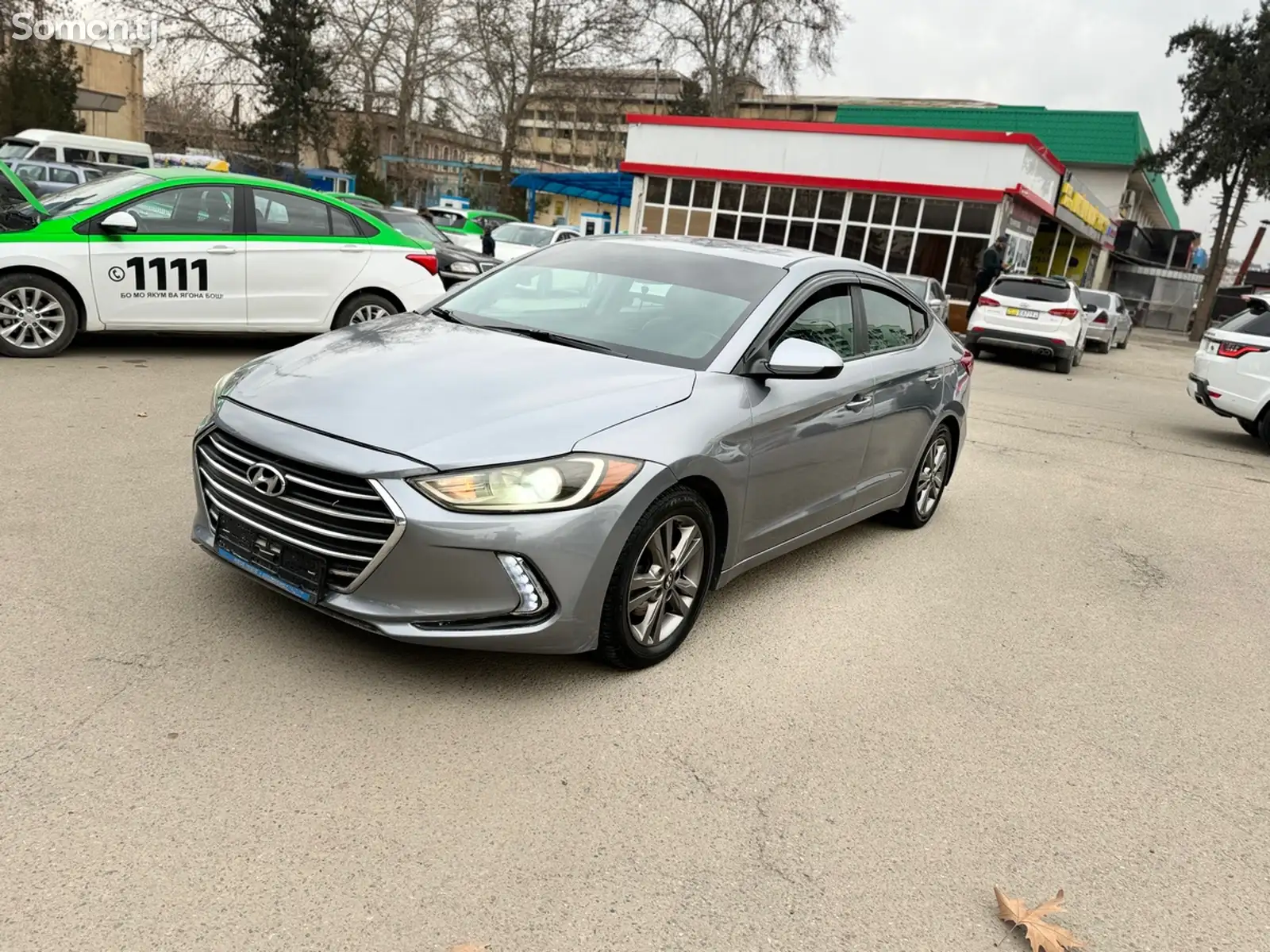 Hyundai Elantra, 2017-1