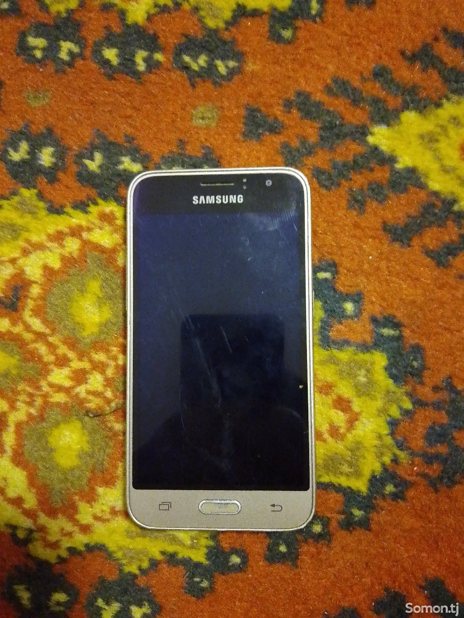 Samsung Galaxy j3-1