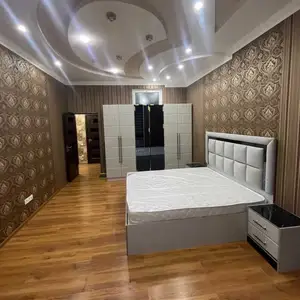 2-комн. квартира, 2 этаж, 65м², кучаи Айни