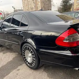 Mercedes-Benz E class, 2008