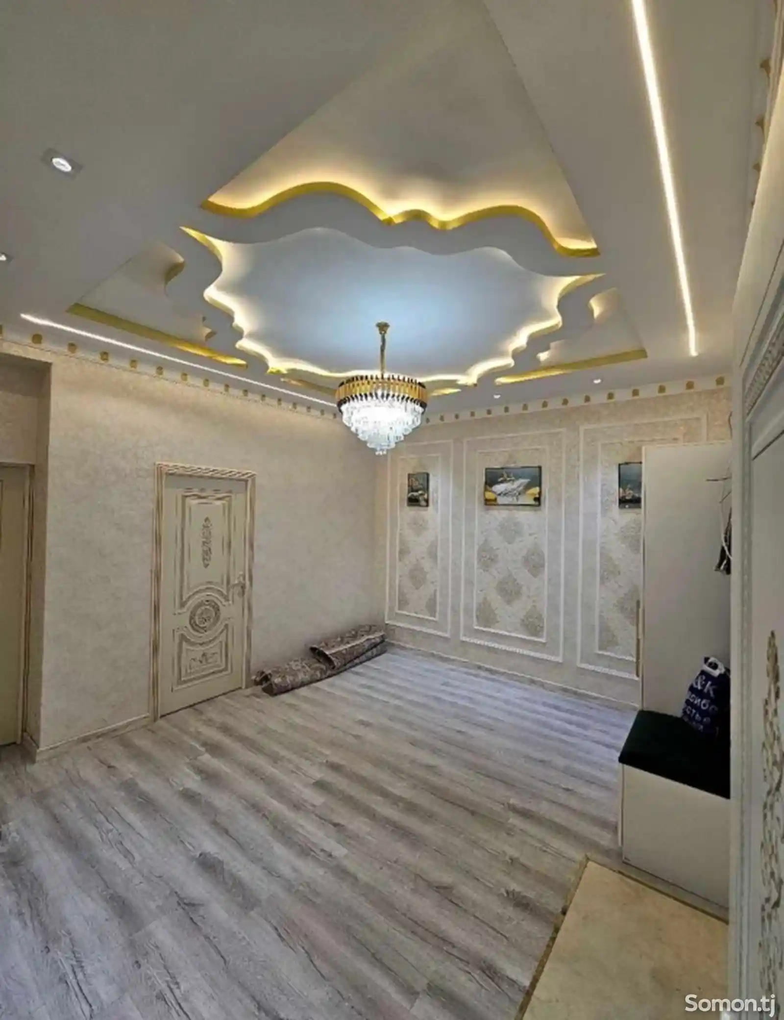 2-комн. квартира, 5 этаж, 70м², Цирк-1