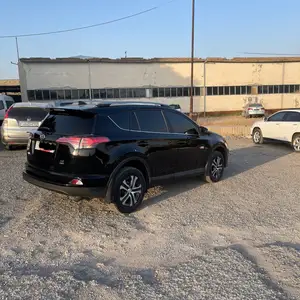 Toyota RAV 4, 2017