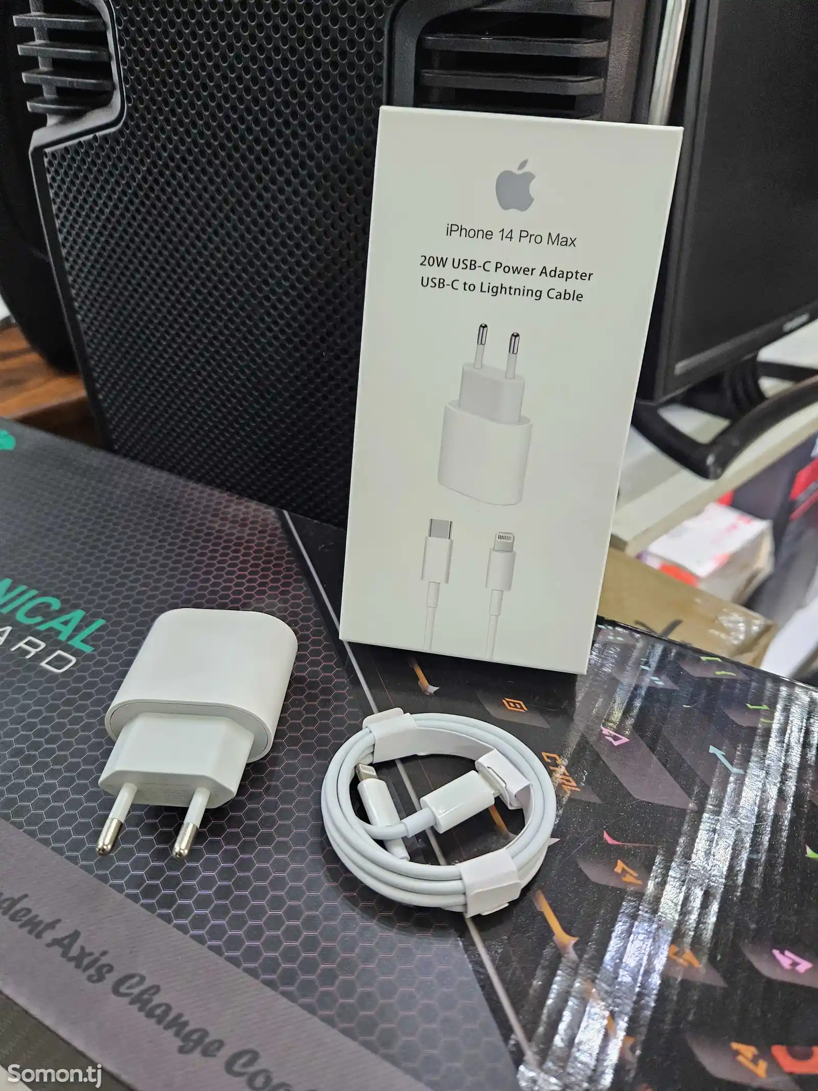 Зарядное устройство для iPhone 14 Pro Max 20W USB-C-3