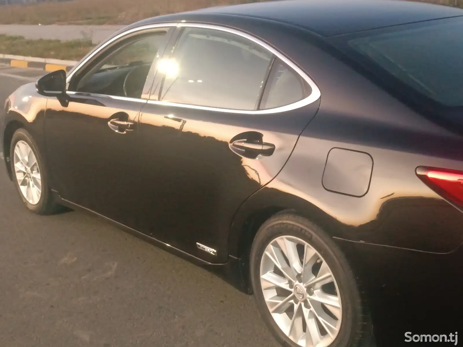 Lexus ES series, 2013-2