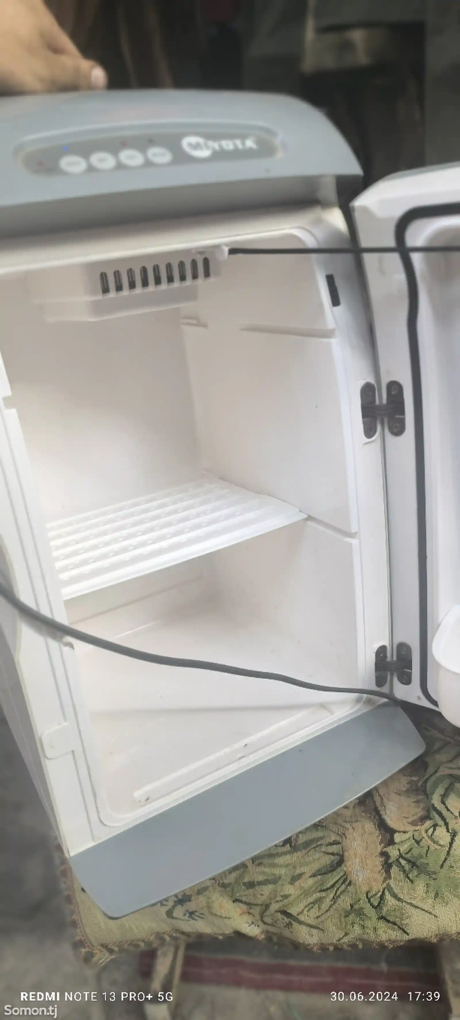 Автомобильный холодильник-5