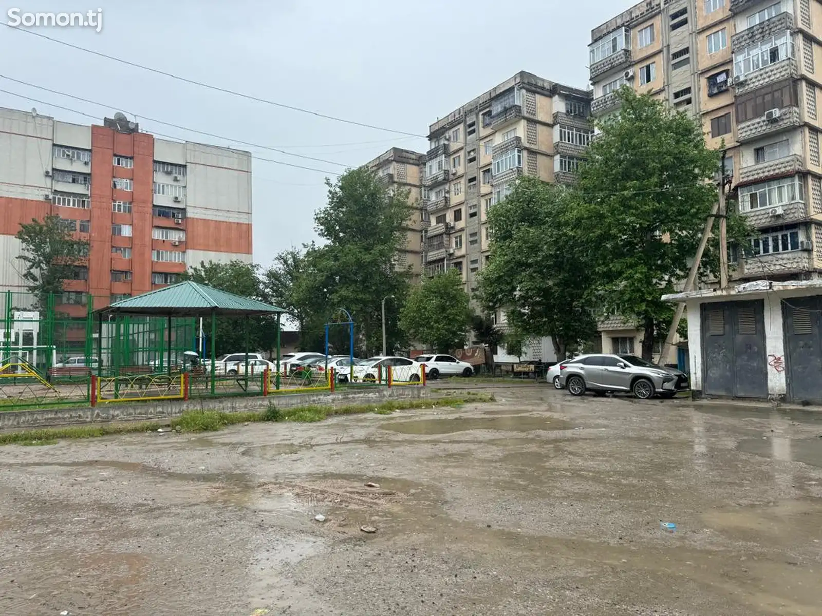 4-комн. квартира, 1 этаж, 74 м², Автоцентр