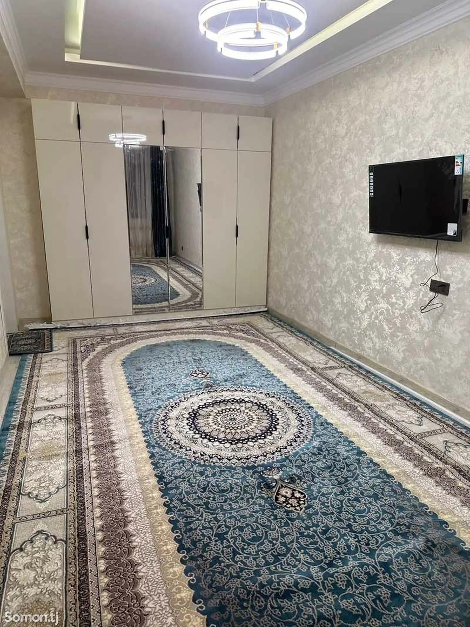 2-комн. квартира, 6 этаж, 79м², Голубой экран-1