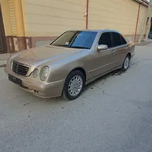 Mercedes-Benz E class, 2000