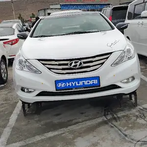 Hyundai Sonata, 2010